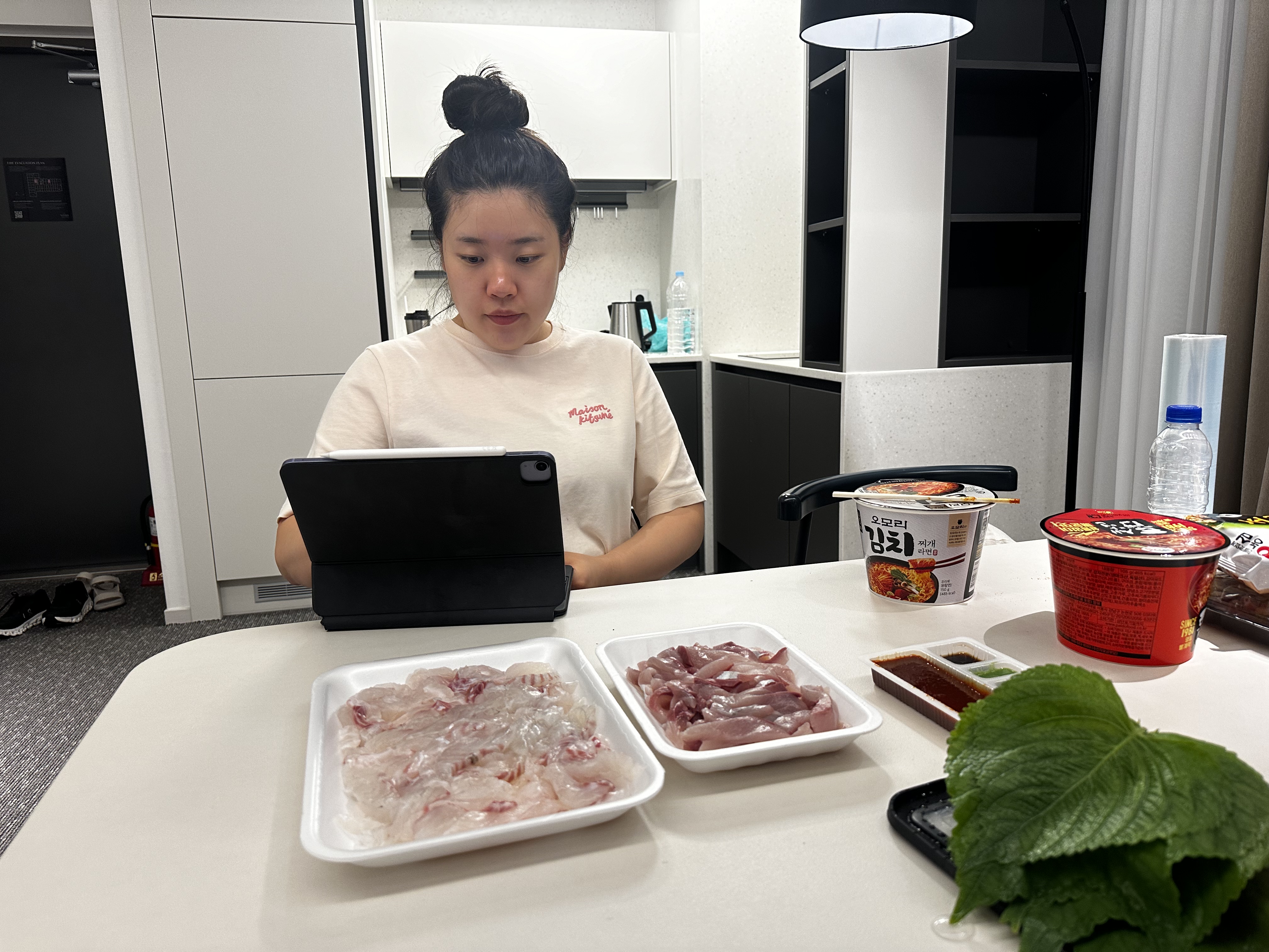 객실 거실 공간